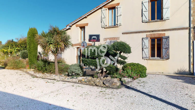 Maison - 308 m² - 6 pièces