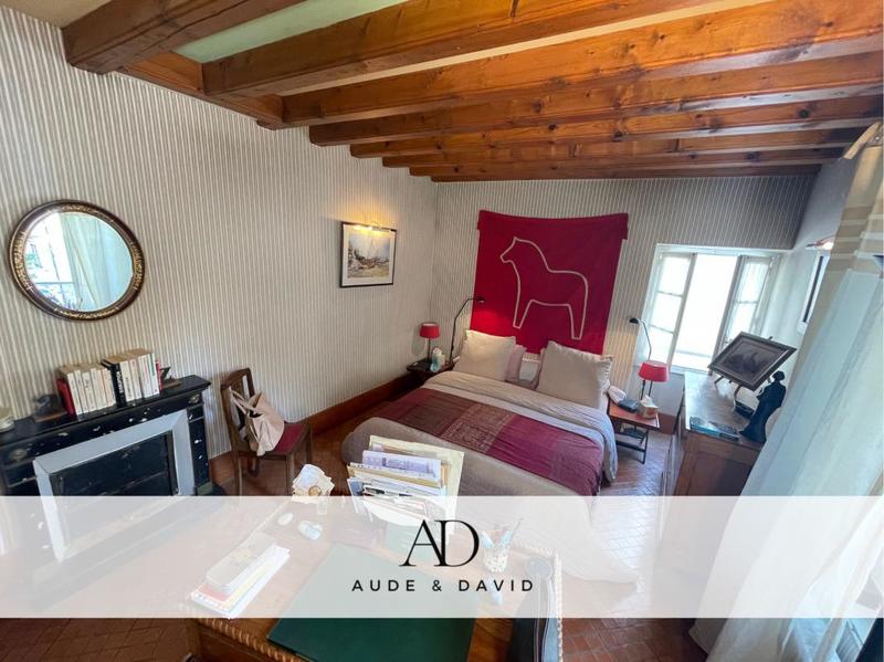 Maison - 229 m² - 10 pièces