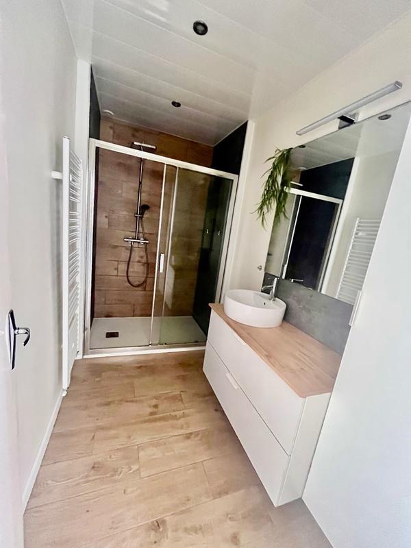 Appartement - 111 m² - 5 pièces