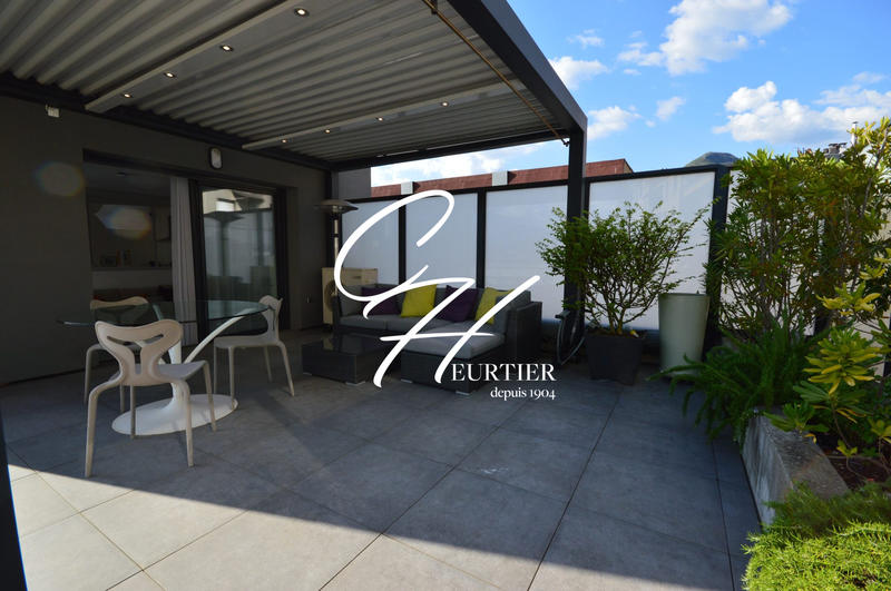 Appartement - 105 m² - 4 pièces