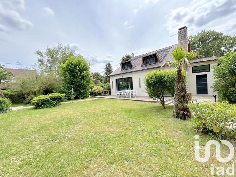 Maison - 204 m² - 7 pièces