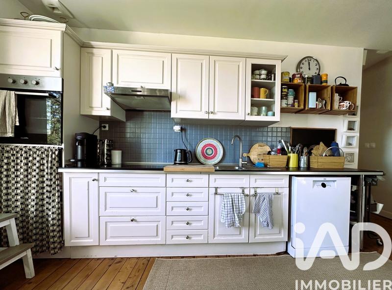 Maison - 210 m² - 7 pièces