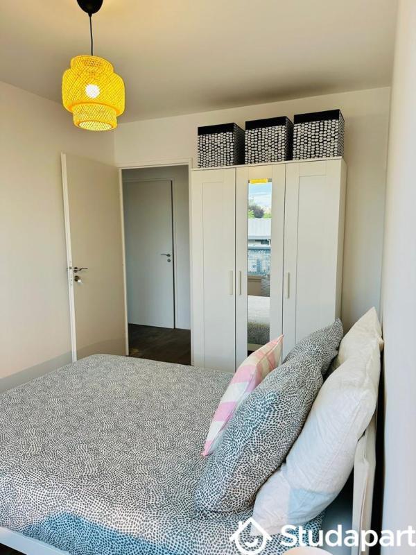 Chambre - 10 m² - 1 pièce