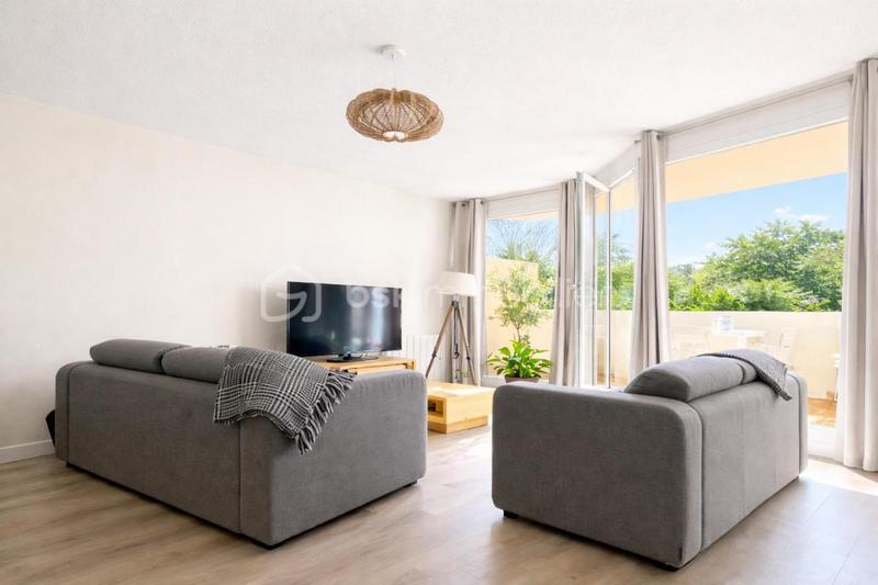 Appartement - 103 m² - 5 pièces