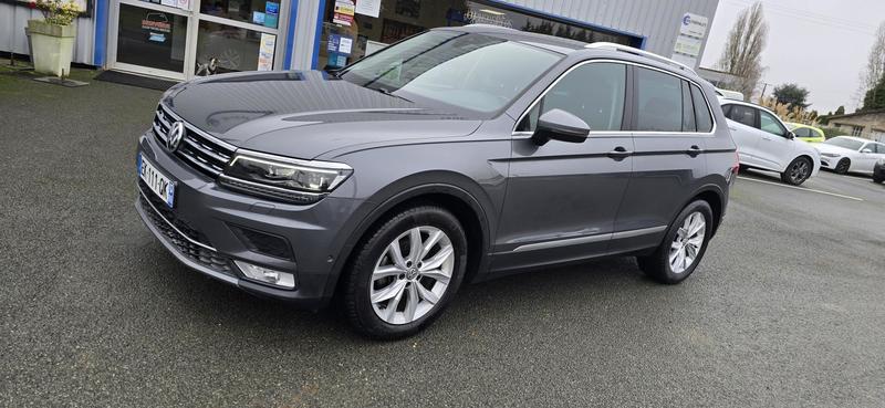 Volkswagen Tiguan 2.0 Tdi 150 Dsg7 Carat attelage toit pano camera pack luxe