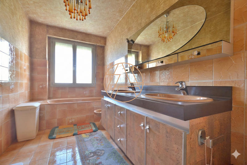 Maison - 160 m² - 7 pièces