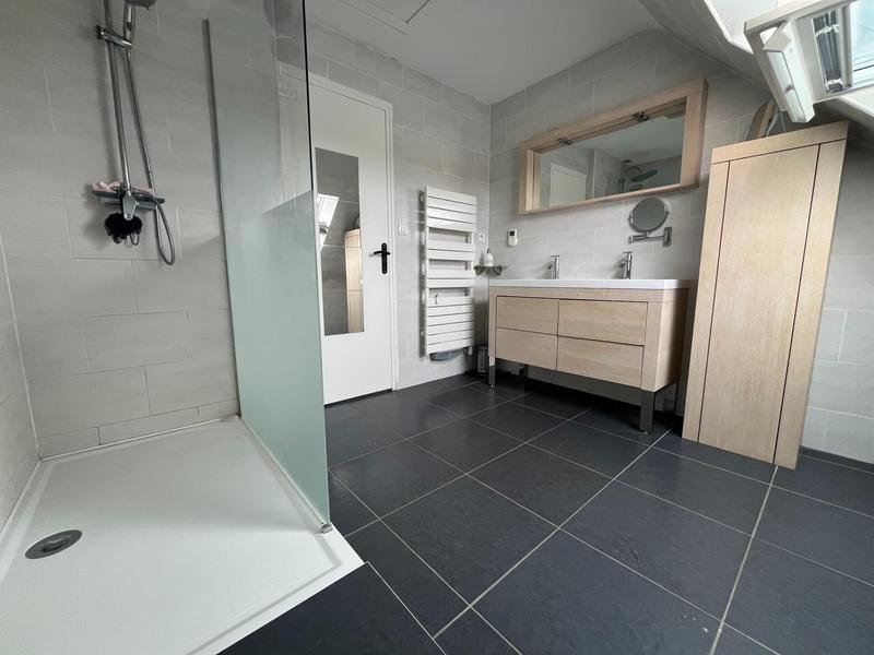 Maison - 142 m² - 7 pièces