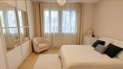 Maison - 93 m² - 5 pièces