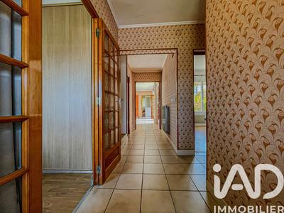 Maison - 121 m² - 6 pièces