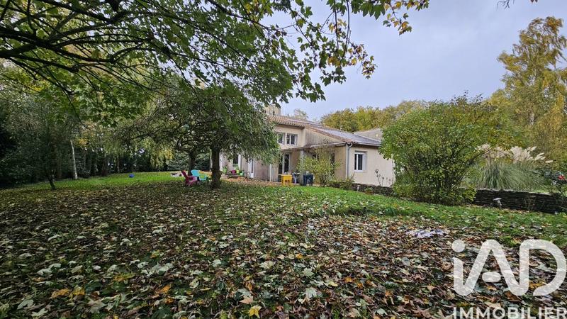 Maison de village - 203 m² - 7 pièces