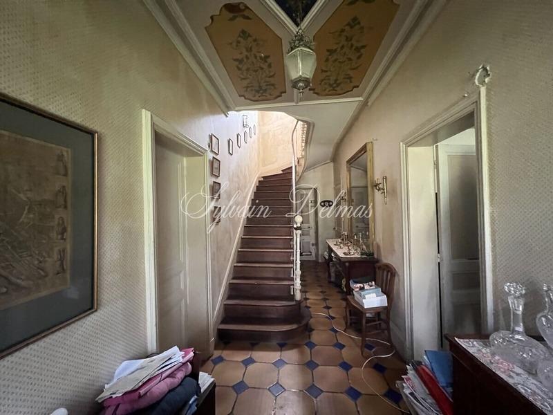 Château - 600 m² - 15 pièces