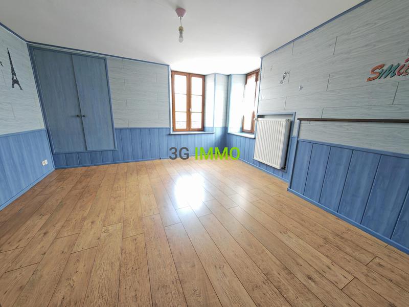 Maison - 217 m² - 8 pièces