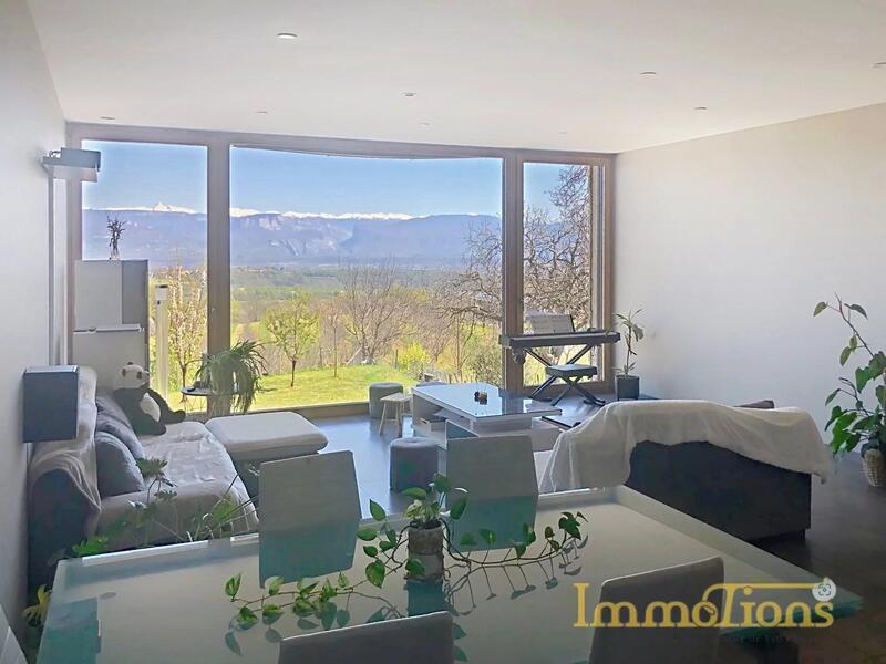 Maison - 244 m² - 7 pièces