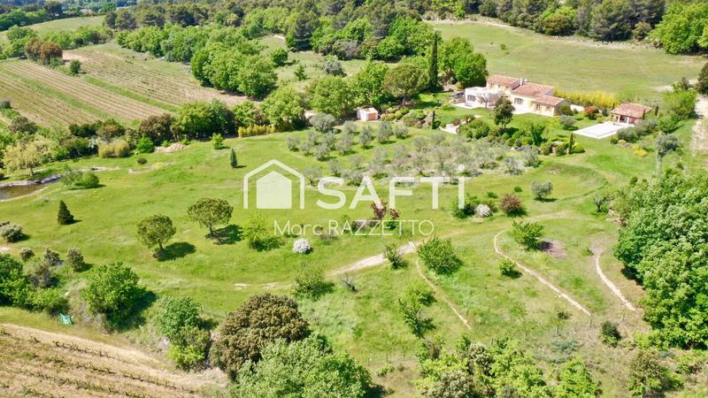 Villa - 340 m² - 7 pièces