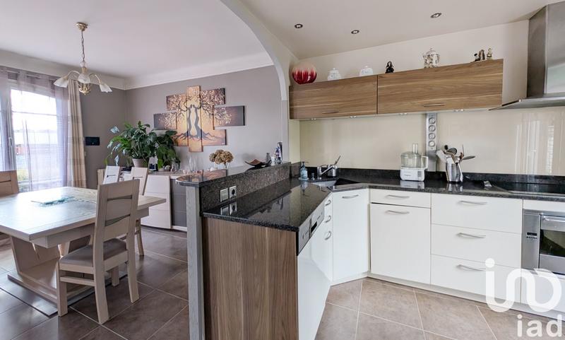 Maison - 100 m² - 6 pièces