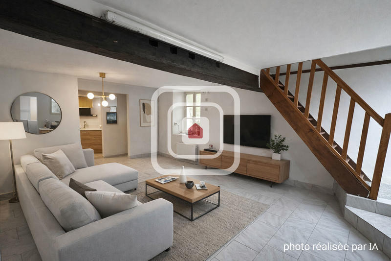 Maison - 202 m² - 6 pièces