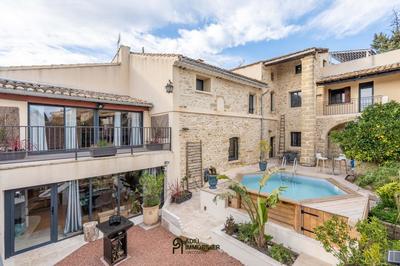 Maison - 316 m² - 6 pièces