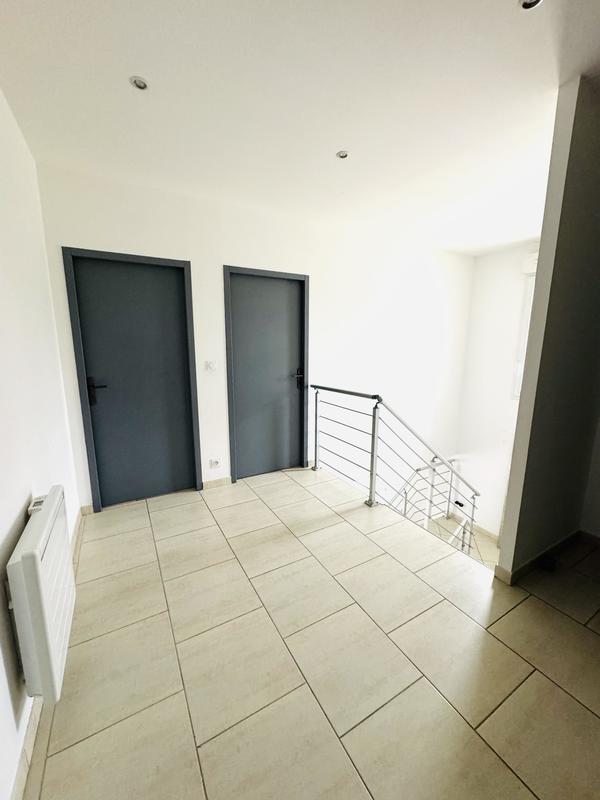 Pavillon - 144 m² - 7 pièces