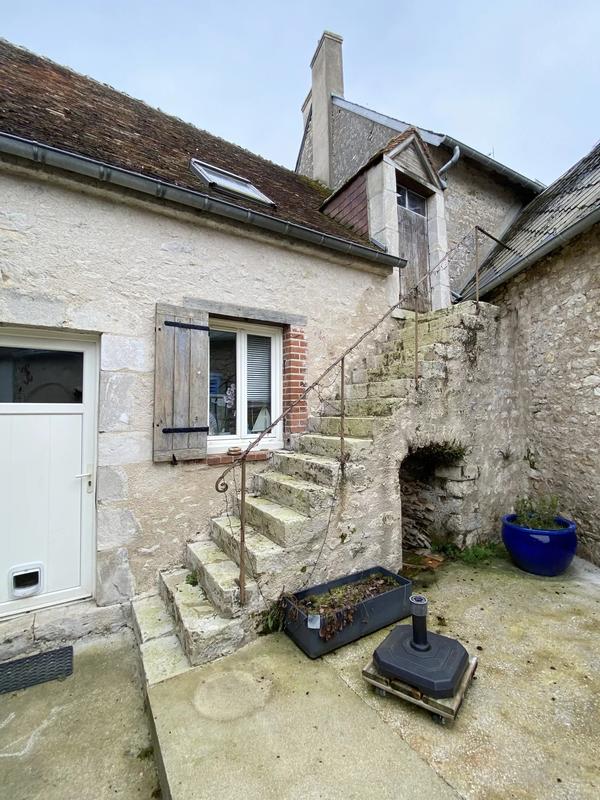 Maison - 250 m² - 8 pièces