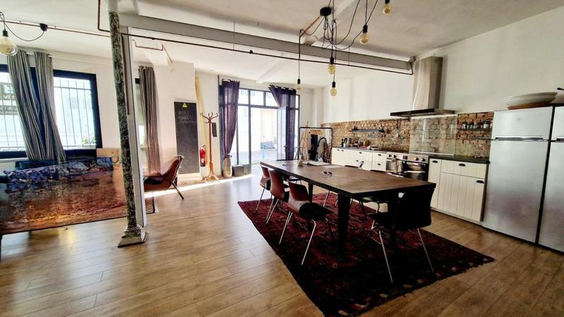 Bureau - 83 m² - 1 pièce