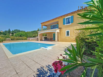 Villa - 137 m² - 4 pièces