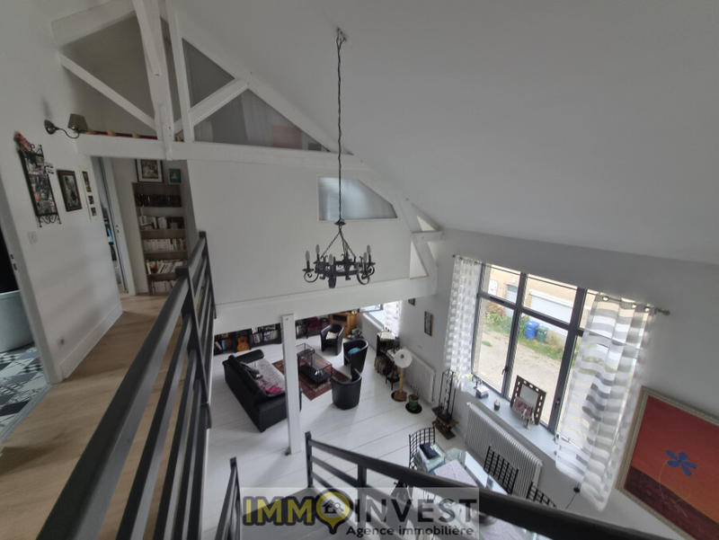 Appartement - 210 m² - 6 pièces