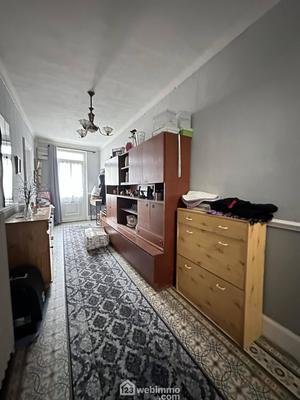 Maison - 218 m² - 13 pièces