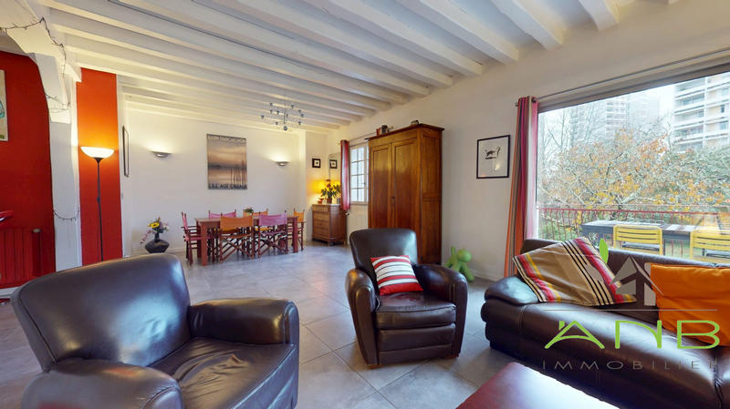 Maison - 188 m² - 9 pièces