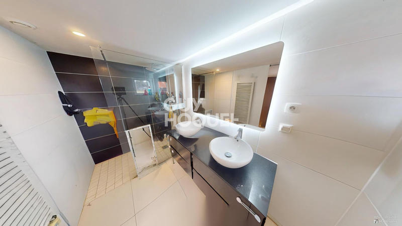 Maison - 183 m² - 5 pièces