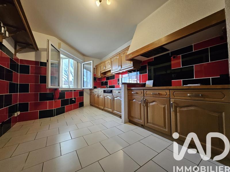 Appartement - 98 m² - 4 pièces