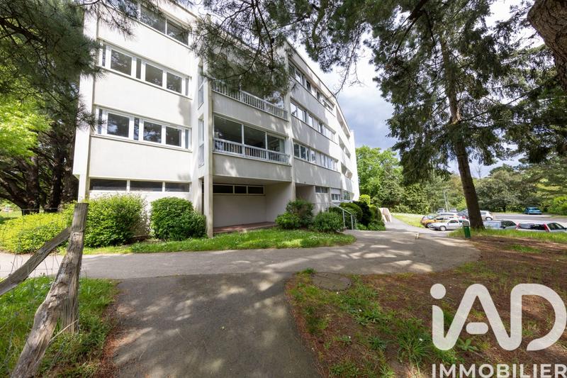 Appartement - 104 m² - 5 pièces