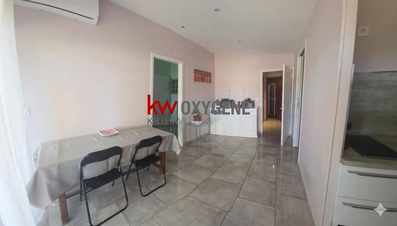 Maison - 215 m² - 9 pièces