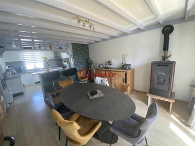 Maison - 140 m² - 5 pièces