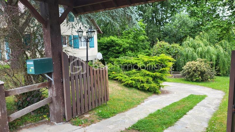 Propriété - 153 m² - 7 pièces