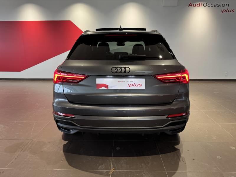 Audi Q3 45 TFSIe 245 ch s tronic 6 s line