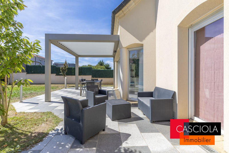 Maison - 191 m² - 6 pièces