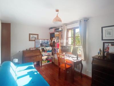 Maison traditionnelle - 158 m² - 6 pièces