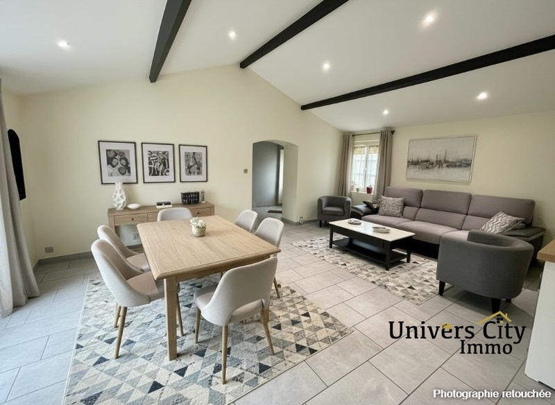 Maison - 95 m² - 4 pièces