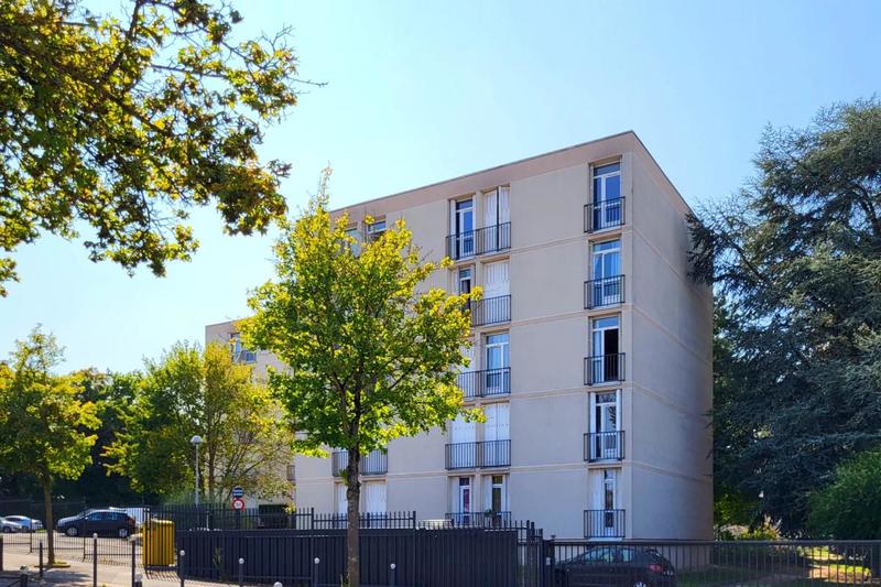 Appartement - 86 m² - 5 pièces