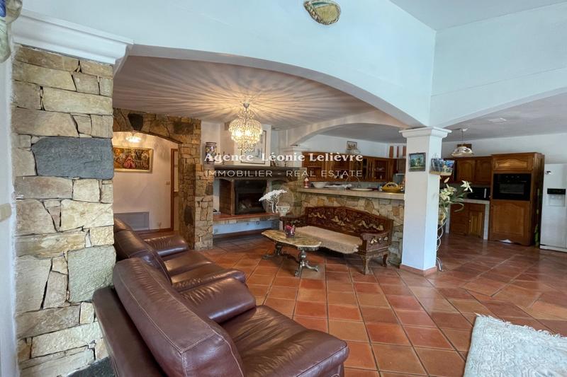 Maison - 134 m² - 5 pièces