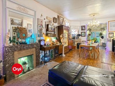 Maison bourgeoise - 193 m² - 8 pièces