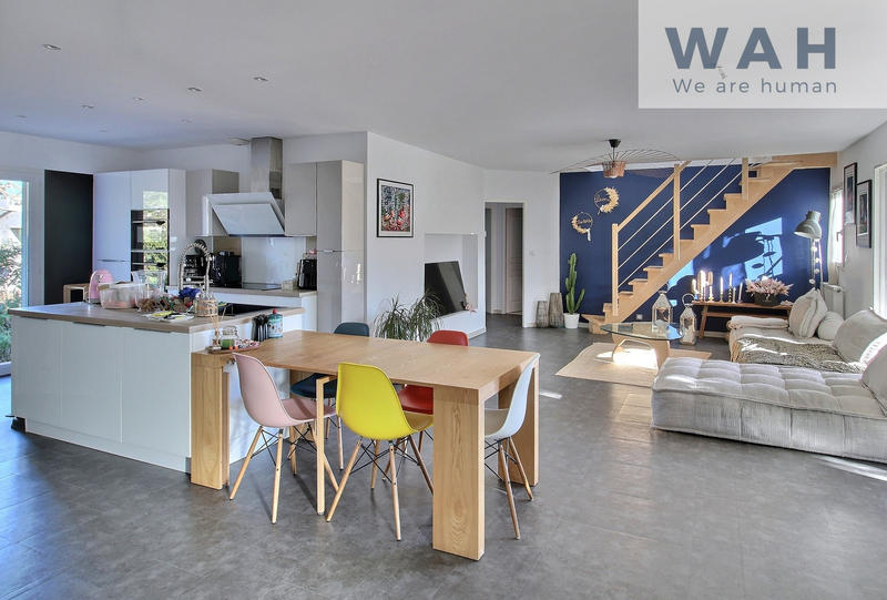 Maison - 145 m² - 6 pièces