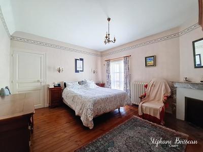 Maison - 200 m² - 10 pièces