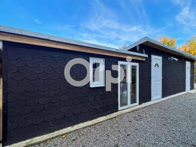 Maison - 220 m² - 6 pièces