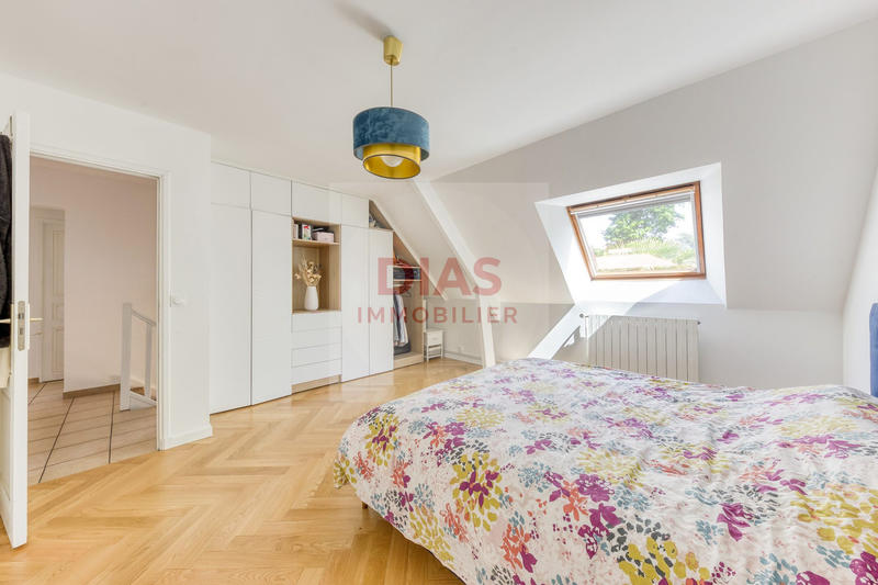 Maison - 157 m² - 1 pièce