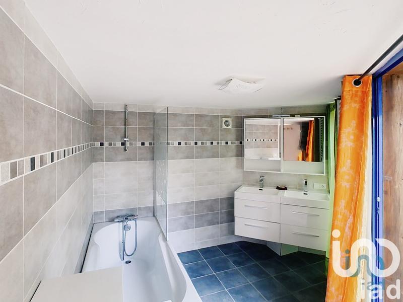 Maison - 190 m² - 6 pièces