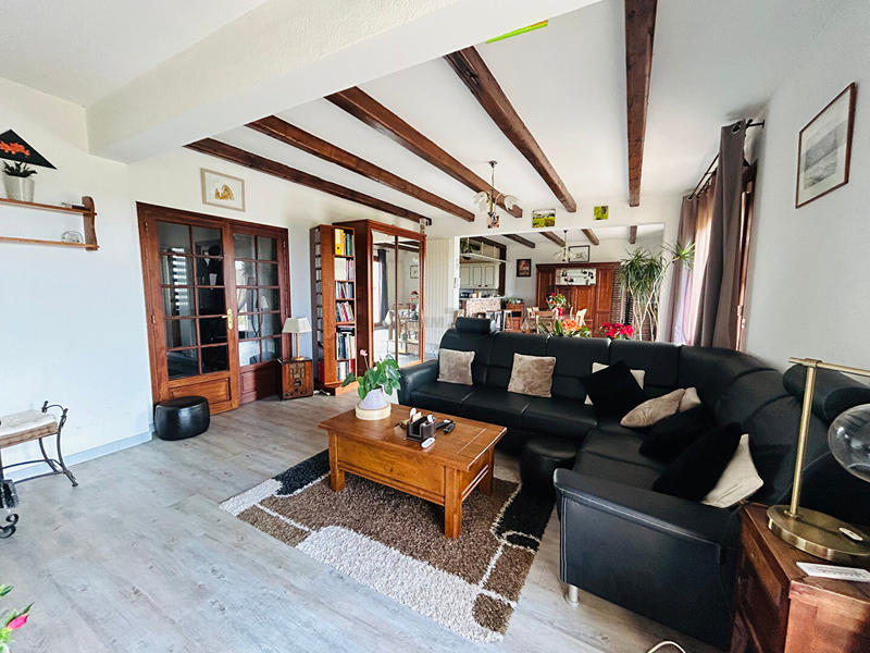 Maison - 265 m² - 7 pièces