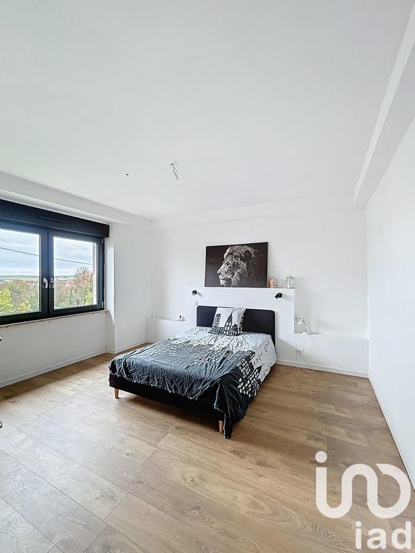 Maison - 202 m² - 9 pièces