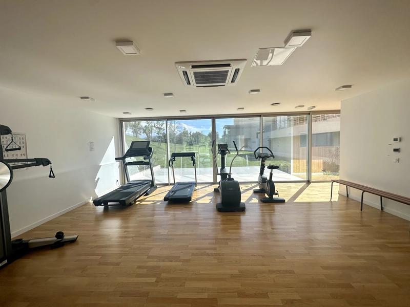 Appartement - 90 m² - 4 pièces