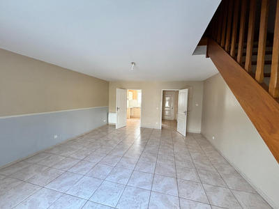 Maison - 120 m² - 9 pièces